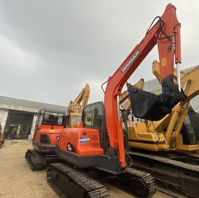 DX60 Excavator  (4)