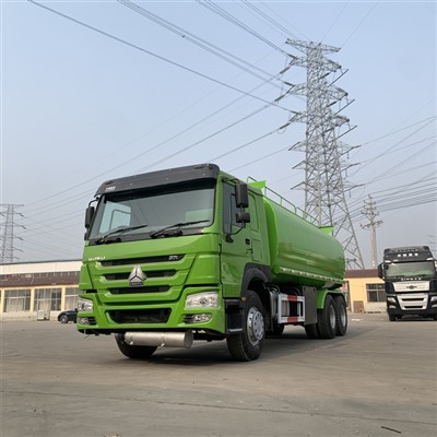 Howo 6x4 25,000l camion de transport de carburant
